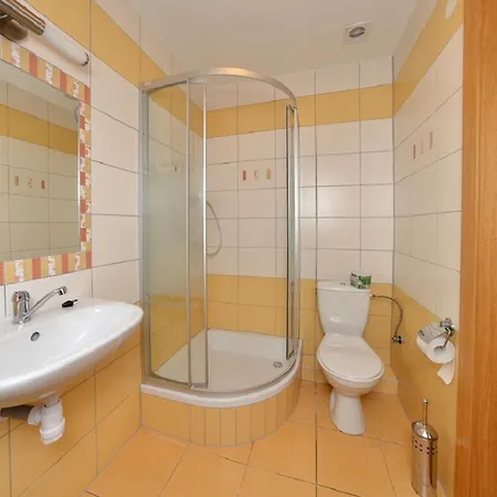 Palusak Konukevi Stará Lesná